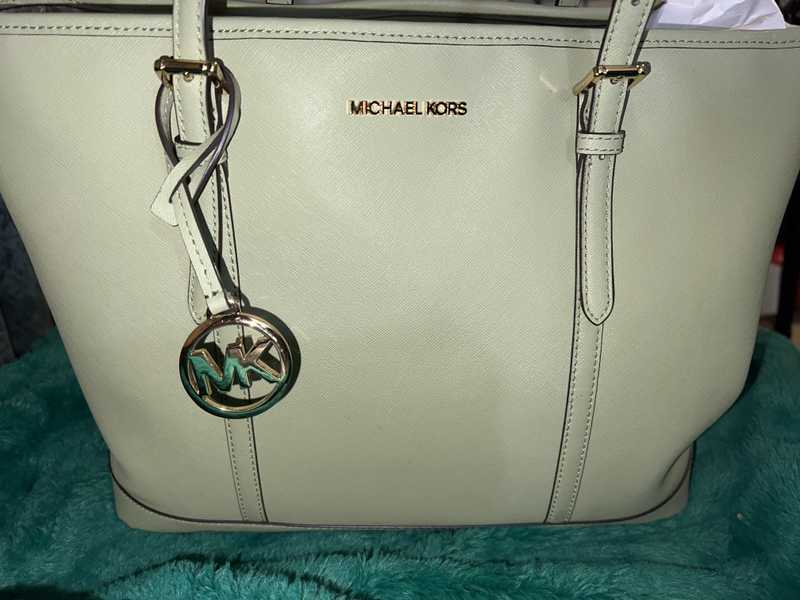 Michael Kors outlet Tote and Wallet Set