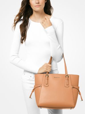 Michael kors hot sale voyager small tote